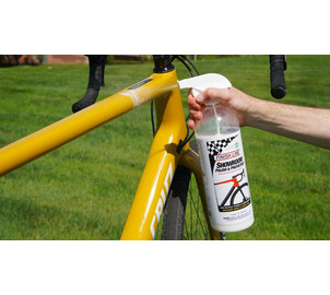 Protective and polishing spray Finish Line Showroom with BN Ceramic 1L