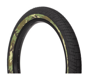STING tire 65 psi, 20" x 2.4" black/forest camouflage sidewall