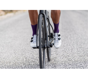 Cycling shoes Northwave Revolution Road white-black-42, Izmērs: 42
